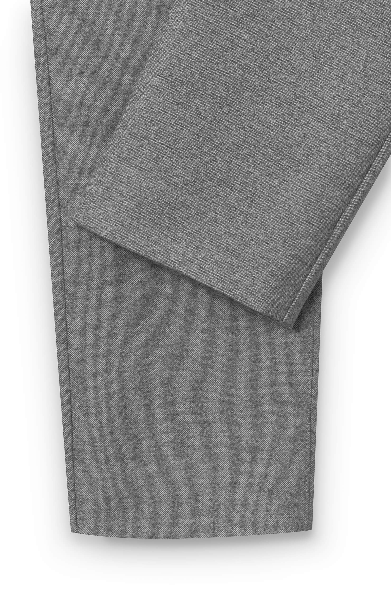 Cheville du pantalon gris