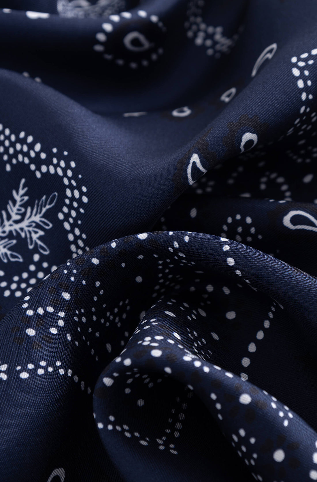 AD 400 - Carré en Soie Marine