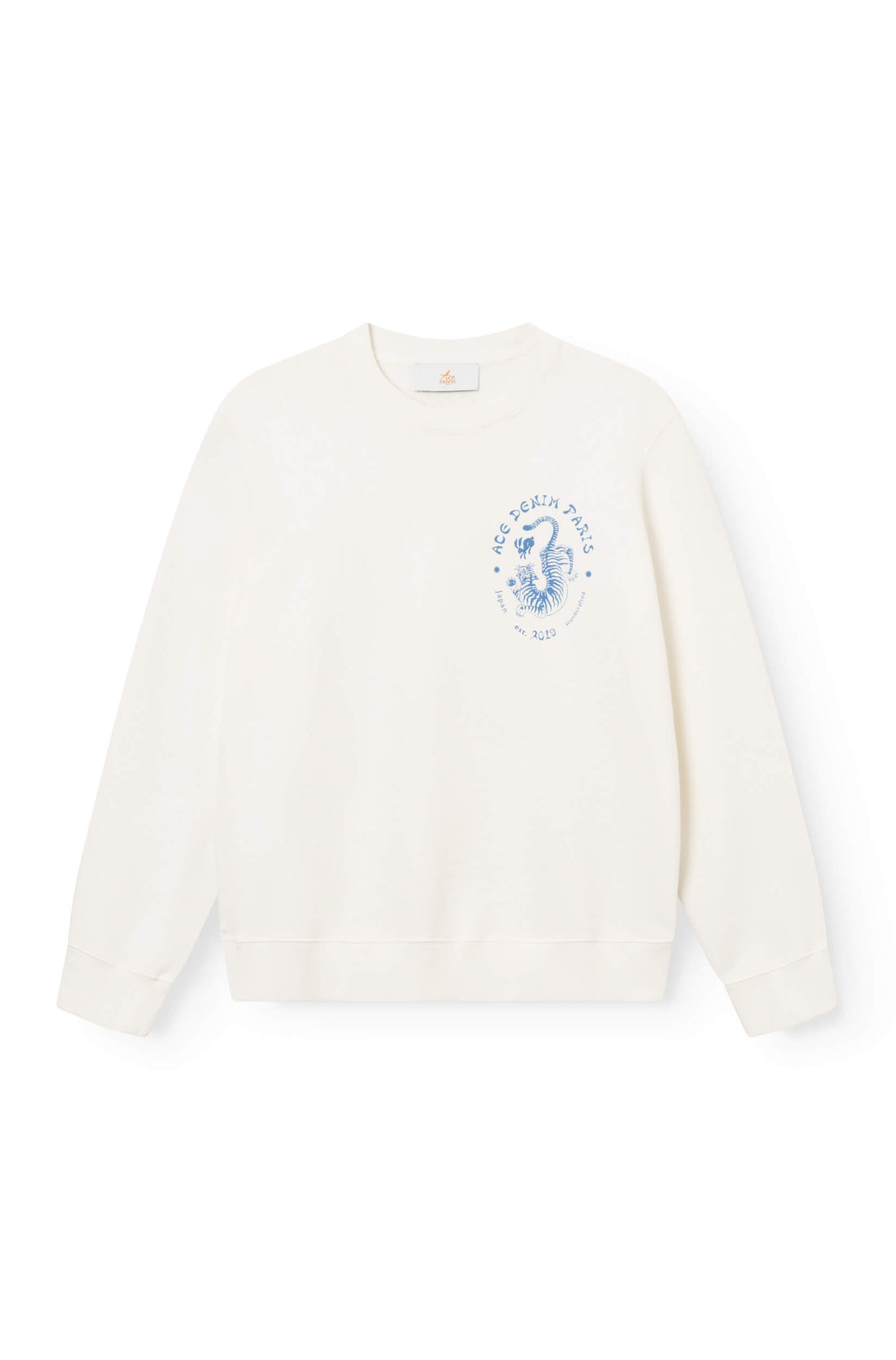Vue de face du sweat-shirt en coton blanc cassé teint artisanalement et imprimé tigre ace Paris